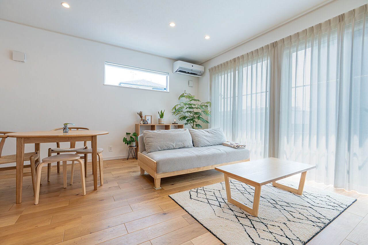 吹抜けの家  福山住宅 【北摂/2000万円台/土地探し】趣味と暮らしを結ぶ間取りと、家事がはかどる動線の家の建築実例画像2