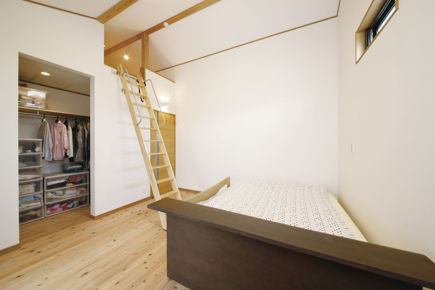 松本建設 ハート・ビル建築設計事務所 【坂戸市/1000万円台/40坪台/無垢材/木の家】子育て目線も考えた設計。年中快温の古民家風和モダン住宅の建築実例画像7