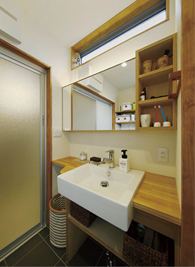 松本建設 ハート・ビル建築設計事務所 【2000万円台/40坪台/間取り有】ヘリンボーンの床が上品な雰囲気を醸す、無垢材をふんだんに使用した家の建築実例画像6