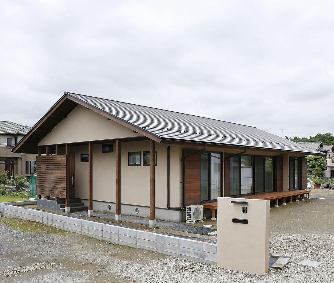 SUUMO】 【埼玉県/1000万円台/平屋/ウッドデッキ】古民家にならう家づくり。自然素材の魅力あふれる穏やかな暮らし - 松本建設  ハート・ビル建築設計事務所 の建築実例詳細 | 注文住宅