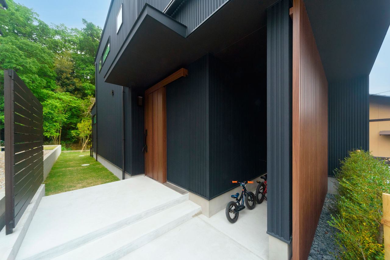 アーキテックス（GROOVY / KANAL HOME / SIMPLE is... / dramacy） 【2000万円台/30坪台/2階建て/モダン/4LDK/間取り図】家事効率を高めた動線に家族がゆったりと過ごせるLDKの建築実例画像10