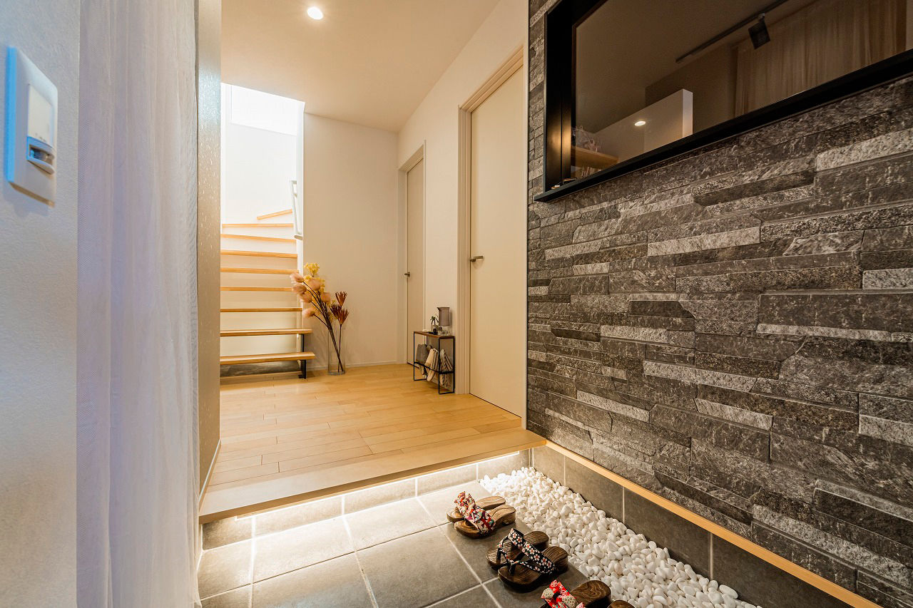 アーキテックス（GROOVY / KANAL HOME / SIMPLE is... / dramacy） 【ビルトインガレージ/50坪台/間取り図】ガレージに屋上バルコニーでBBQも！仲良し2世帯6人で住む2階建ての建築実例画像9