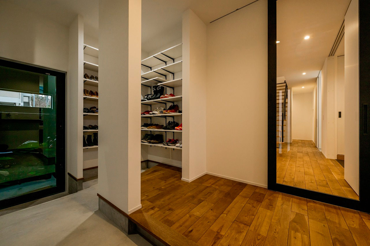 アーキテックス（GROOVY / KANAL HOME / SIMPLE is... / dramacy） 【ビルトインガレージ/2階建て/40坪台】2人暮らしで趣味を楽しむ！家事ラクを叶える間取りとバイクガレージの建築実例画像5