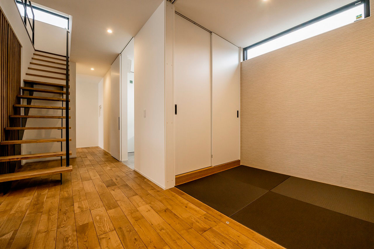 アーキテックス（GROOVY / KANAL HOME / SIMPLE is... / dramacy） 【ビルトインガレージ/2階建て/40坪台】2人暮らしで趣味を楽しむ！家事ラクを叶える間取りとバイクガレージの建築実例画像6