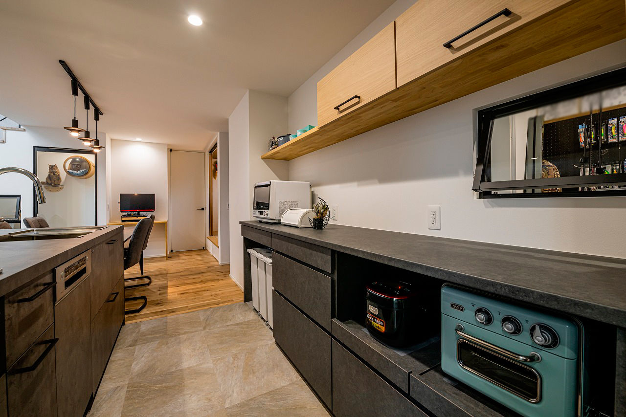 アーキテックス（GROOVY / KANAL HOME / SIMPLE is... / dramacy） 【2000万円台/30坪/4LDK/間取り図】土間収納、キャットスペース、吹抜、書斎等要望をコンパクトに実現！の建築実例画像5