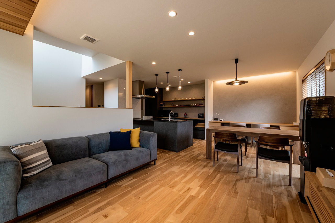 アーキテックス（GROOVY / KANAL HOME / SIMPLE is... / dramacy） 【3000万円台/2階建て/全館空調/40坪台/ガレージ/間取り図】セカンドリビングもあるガレージハウスの建築実例画像2