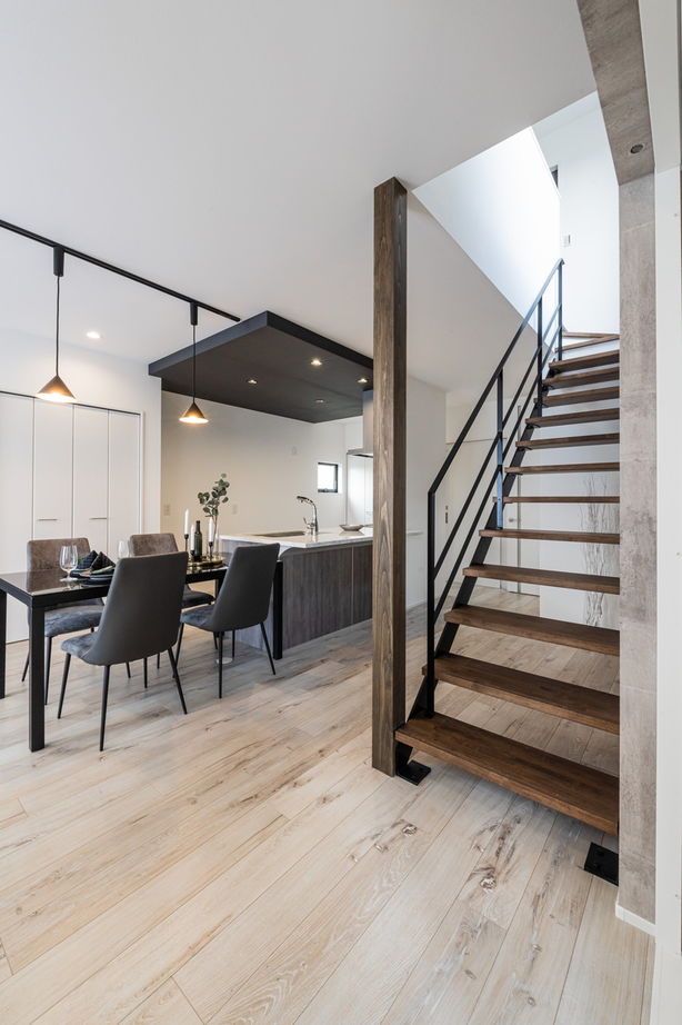 アーキテックス（GROOVY / KANAL HOME / SIMPLE is... / dramacy） 【2階建て/30坪台/3LDK/駐車スペース有/間取り図】シンプルな外観にホテルライクの内観のおしゃれな家の建築実例画像3