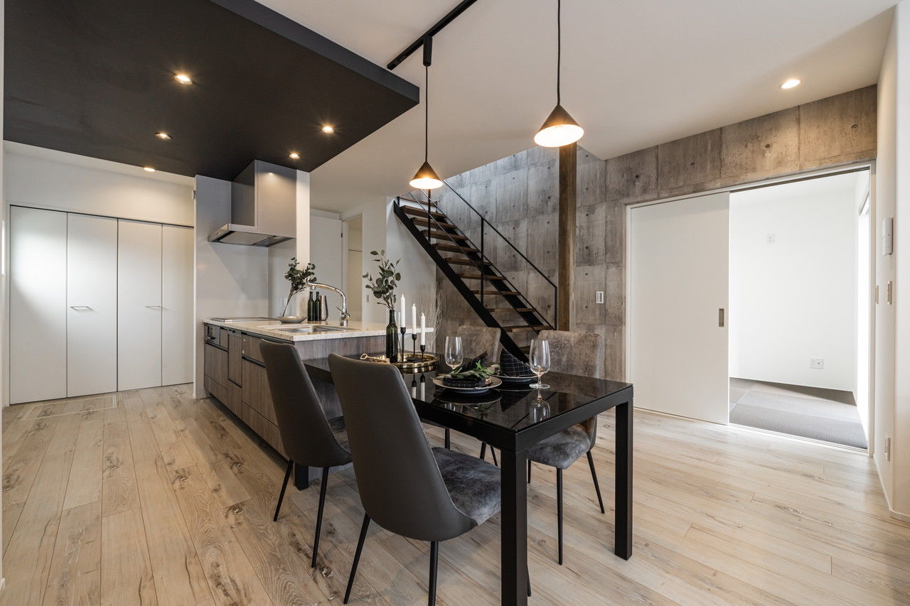 アーキテックス（GROOVY / KANAL HOME / SIMPLE is... / dramacy） 【2階建て/30坪台/3LDK/駐車スペース有/間取り図】シンプルな外観にホテルライクの内観のおしゃれな家の建築実例画像4