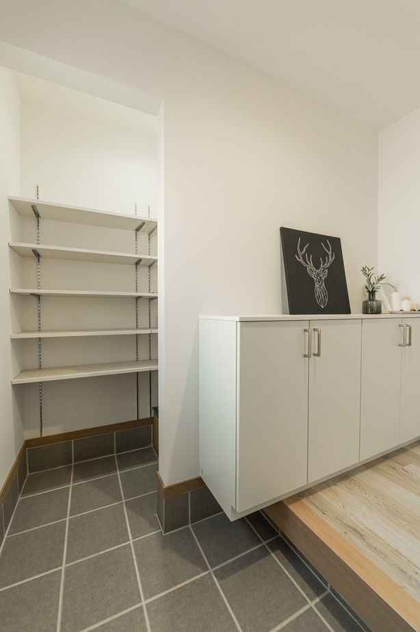 アーキテックス（GROOVY / KANAL HOME / SIMPLE is... / dramacy） 【2階建て/30坪台/3LDK/駐車スペース有/間取り図】シンプルな外観にホテルライクの内観のおしゃれな家の建築実例画像10