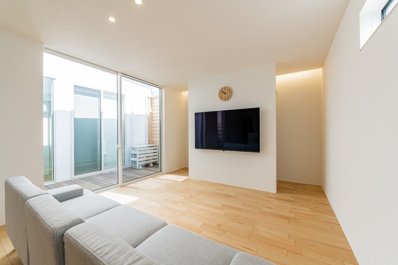 アーキテックス（GROOVY / KANAL HOME / SIMPLE is... / dramacy） 【2階建て/20坪台/コンパクトな家】中庭を2つ設けたコの字型の間取り。道路から見えないプライベート空間の建築実例画像4