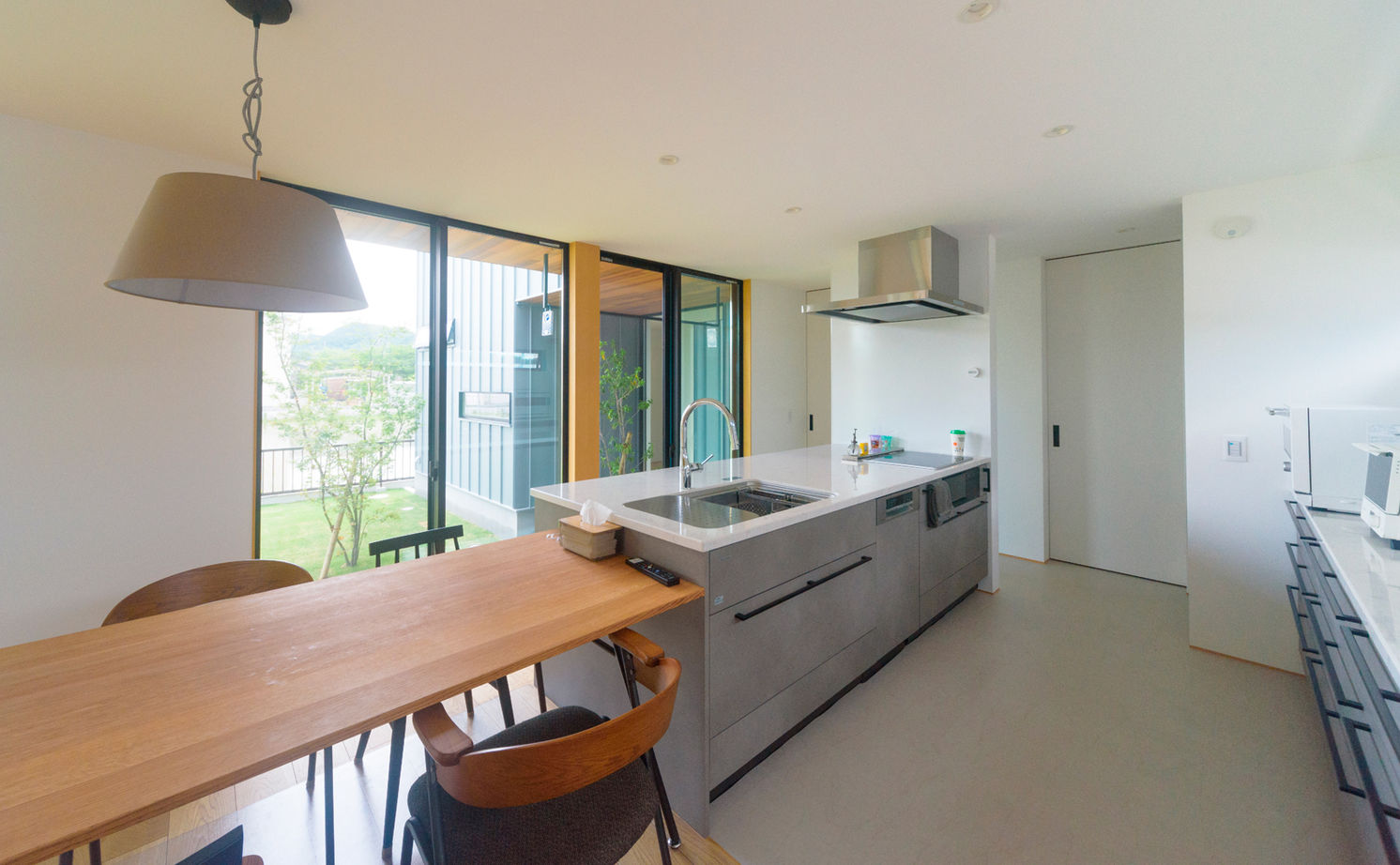 アーキテックス（GROOVY / KANAL HOME / SIMPLE is... / dramacy） 【2000万円台/3LDK/30坪台/2階建て/平屋風/間取り図】道行く人には平屋に見え、平屋のように暮らせる家。の建築実例画像5