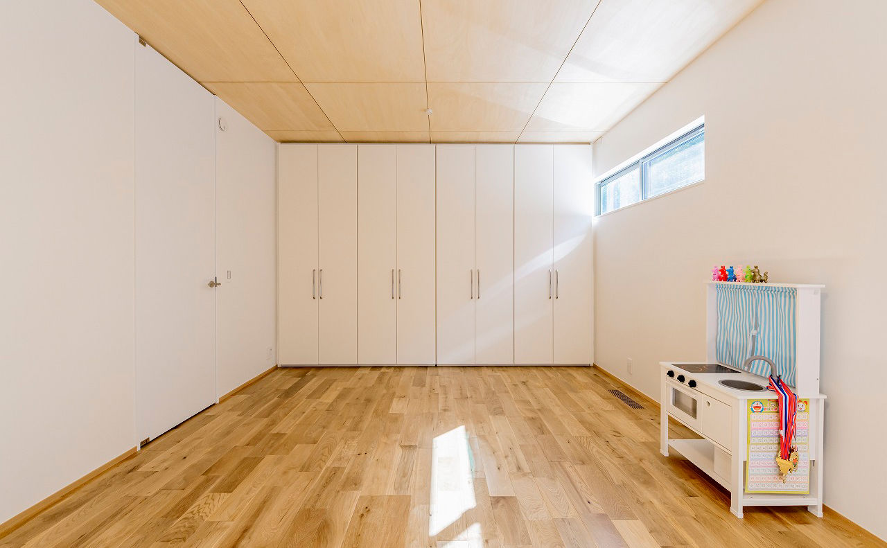 アーキテックス（GROOVY / KANAL HOME / SIMPLE is... / dramacy） 【平屋/三角形の変形地/3LDK/30坪台/間取り図】開放感のある平屋！ポイントは軒のある片流れの大屋根の平屋の建築実例画像13