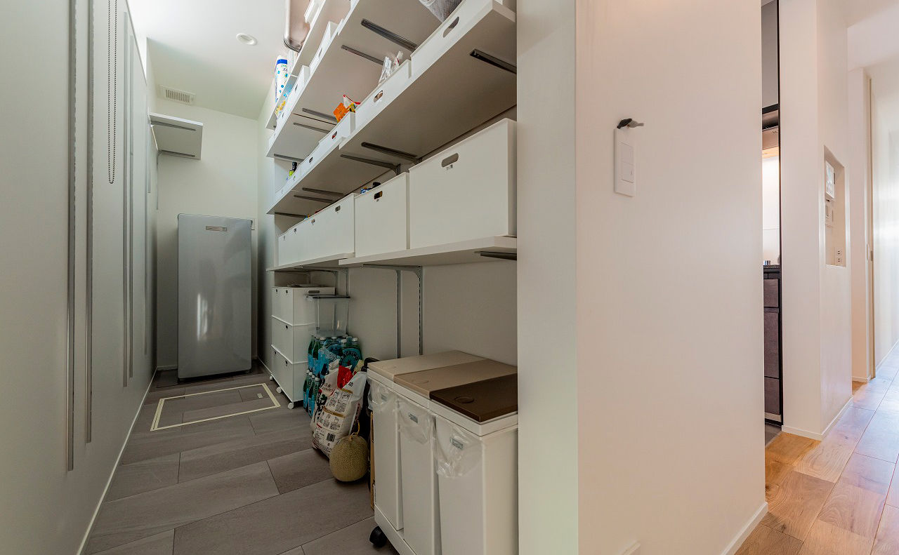 アーキテックス（GROOVY / KANAL HOME / SIMPLE is... / dramacy） 【平屋/三角形の変形地/3LDK/30坪台/間取り図】開放感のある平屋！ポイントは軒のある片流れの大屋根の平屋の建築実例画像17