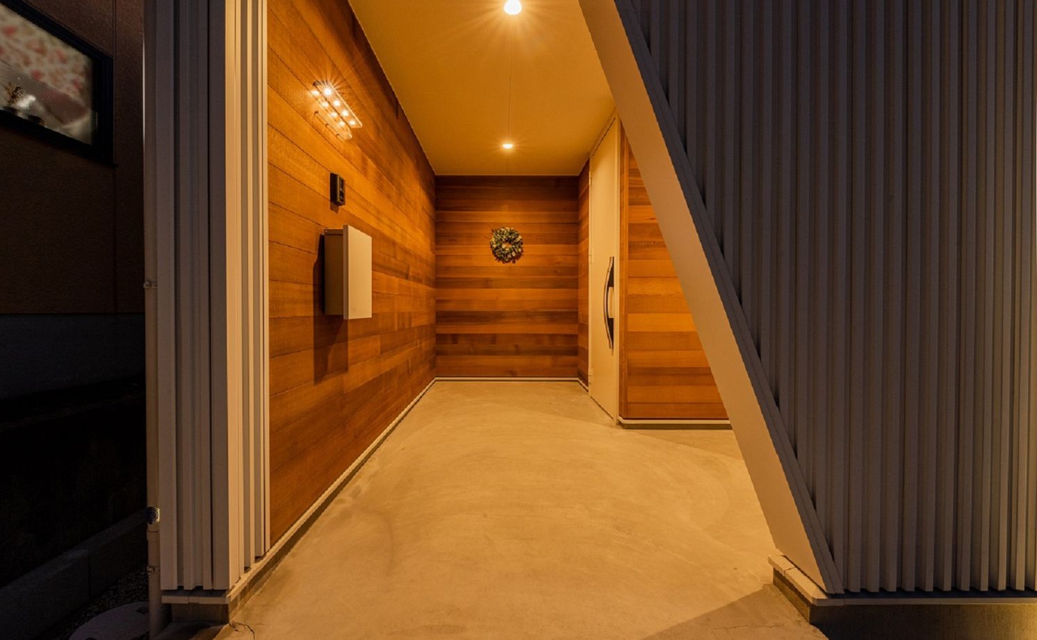 アーキテックス（GROOVY / KANAL HOME / SIMPLE is... / dramacy） 【平屋/シンプルモダン/20坪台/コンパクトな家】中庭のあるロの字型間取りの平屋。明るく開放的な空間に！の建築実例画像2