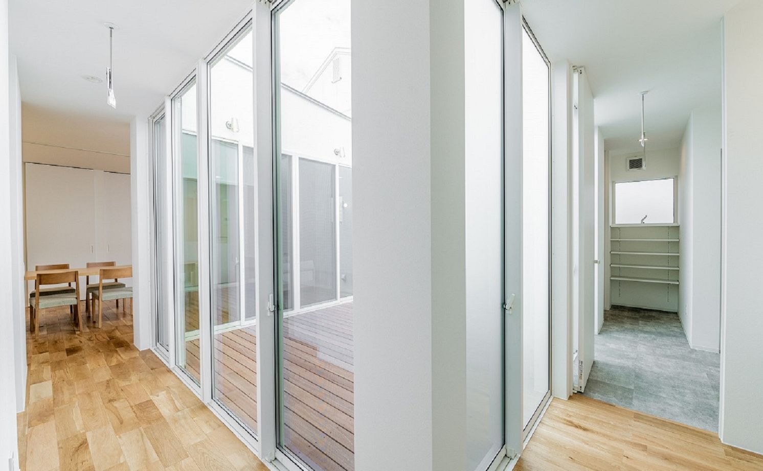 アーキテックス（GROOVY / KANAL HOME / SIMPLE is... / dramacy） 【平屋/シンプルモダン/20坪台/コンパクトな家】中庭のあるロの字型間取りの平屋。明るく開放的な空間に！の建築実例画像16