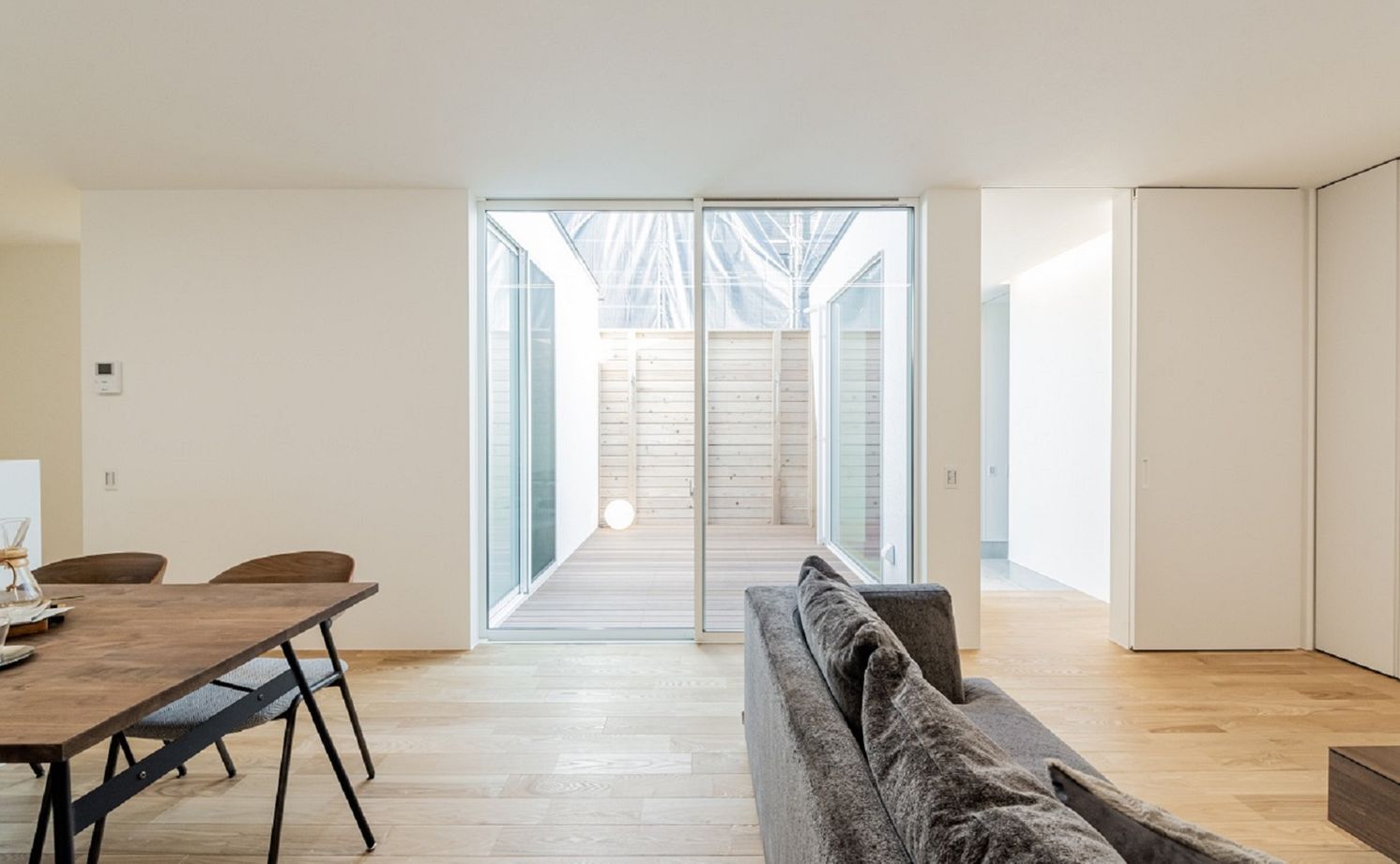 アーキテックス（GROOVY / KANAL HOME / SIMPLE is... / dramacy） 【2階建て/20坪台/コンパクト/2LDK/間取り図】中庭のあるコの字型実例。平屋をベースに2階は最小限にの建築実例画像5