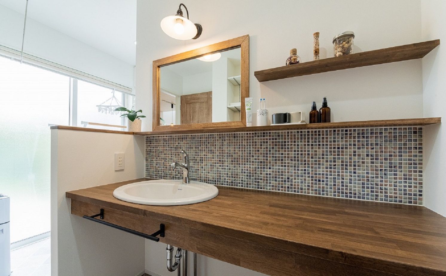 アーキテックス（GROOVY / KANAL HOME / SIMPLE is... / dramacy） 【2階建て/30坪台/4LDK/ウッドデッキ/庭/間取り図】切妻屋根と塗り壁がかわいい南欧カフェ風のお家の建築実例画像12