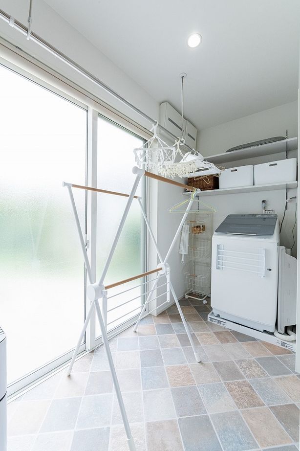 アーキテックス（GROOVY / KANAL HOME / SIMPLE is... / dramacy） 【2階建て/30坪台/4LDK/ウッドデッキ/庭/間取り図】切妻屋根と塗り壁がかわいい南欧カフェ風のお家の建築実例画像14