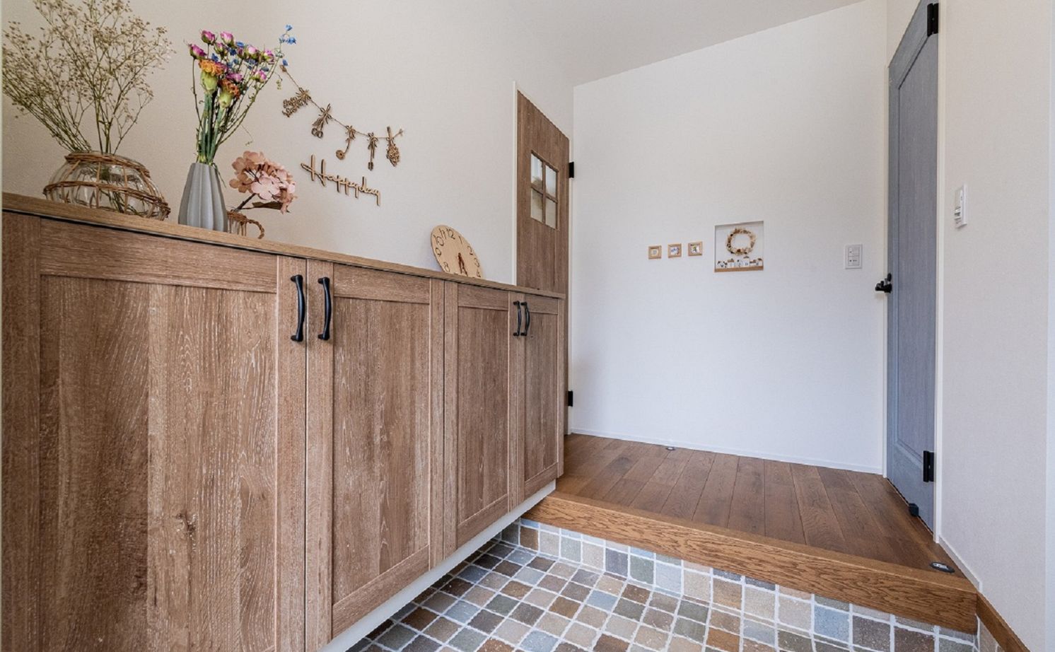 アーキテックス（GROOVY / KANAL HOME / SIMPLE is... / dramacy） 【2階建て/30坪台/4LDK/ウッドデッキ/庭/間取り図】切妻屋根と塗り壁がかわいい南欧カフェ風のお家の建築実例画像16