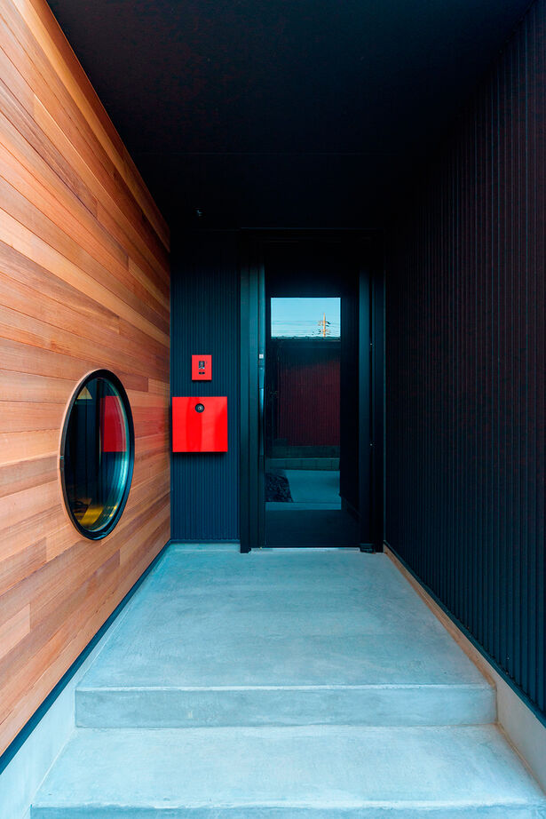 アーキテックス（GROOVY / KANAL HOME / SIMPLE is... / dramacy） 【3000万円台/ビルトインガレージ/坪庭/30坪/間取り図】中庭やガレージ！家で過ごす時間が豊かになる家の建築実例画像8