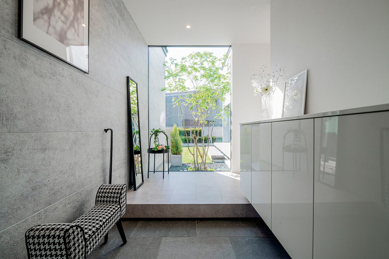 アーキテックス（GROOVY / KANAL HOME / SIMPLE is... / dramacy） 【2000万円台/ビルトインガレージ/2階建て/シンプル/30坪台/2LDK/間取り図】白とグレーのホテルライクな家の建築実例画像5