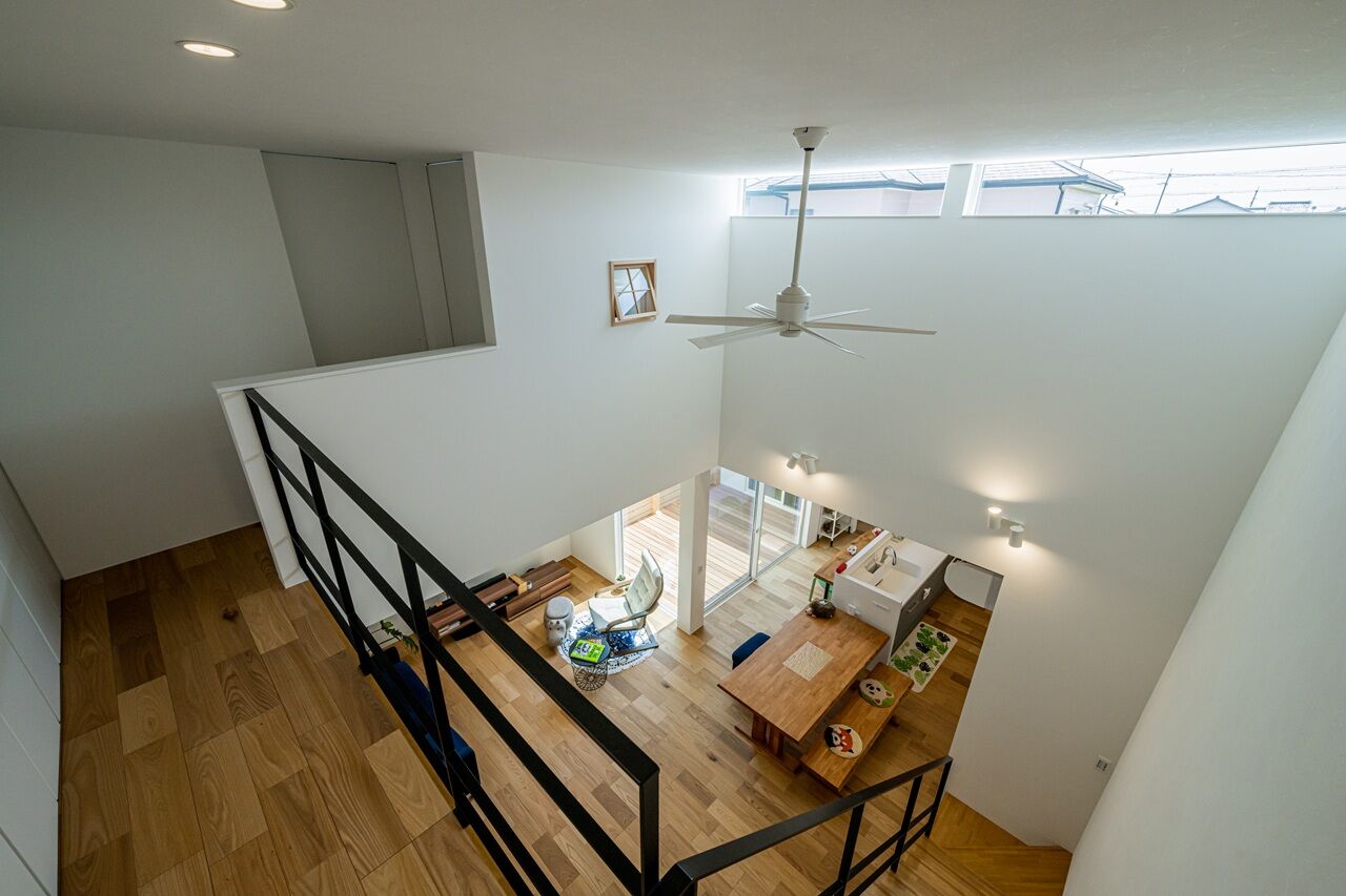 アーキテックス（GROOVY / KANAL HOME / SIMPLE is... / dramacy） 【2000万円台/20坪台/コンパクト/理想の間取り】中庭と吹抜けから家中が繋がる。家族が自然とLDKに集まる家の建築実例画像6