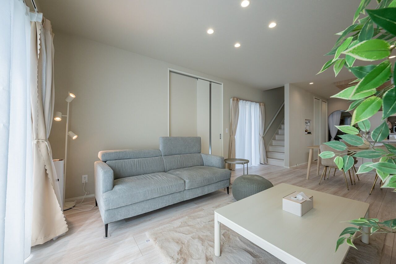 アーキテックス（GROOVY / KANAL HOME / SIMPLE is... / dramacy） 【2000万円台/2階建て/30坪台/3LDK/モダン/間取り図】趣味を満喫しながら暮らす、ニュアンスカラーの住まいの建築実例画像5