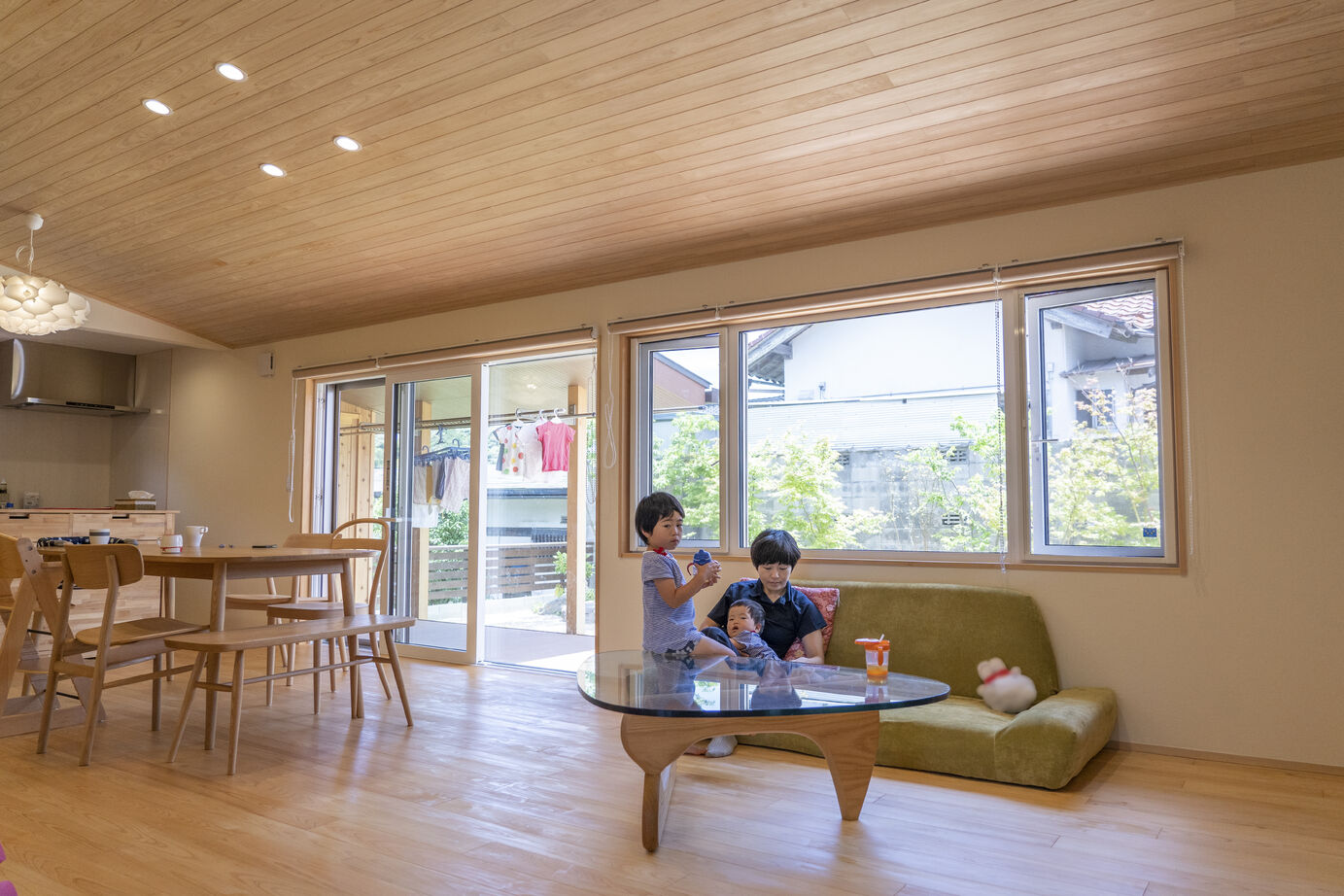 DAIKO / 大廣建設 【延床38坪／ウッドデッキ／収納充実／間取図】四季を生活に取り込み、お子さんが伸び伸び楽しむ住まいの建築実例画像2