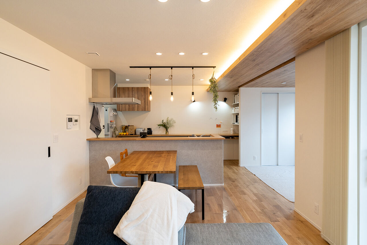 DAIKO / 大廣建設 【2500～2999万円／35.9坪】自然と暮らす家。ウッドデッキのハンモックに揺られながら山々を一望！の建築実例画像2