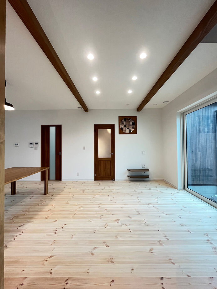 エクセルホーム福島〈会津＆中通りエリア〉 【2000万円台・約33坪／ZEH】二世帯対応、和テイストを取り入れた室内。子育ても家事もしやすい住まいの建築実例画像2