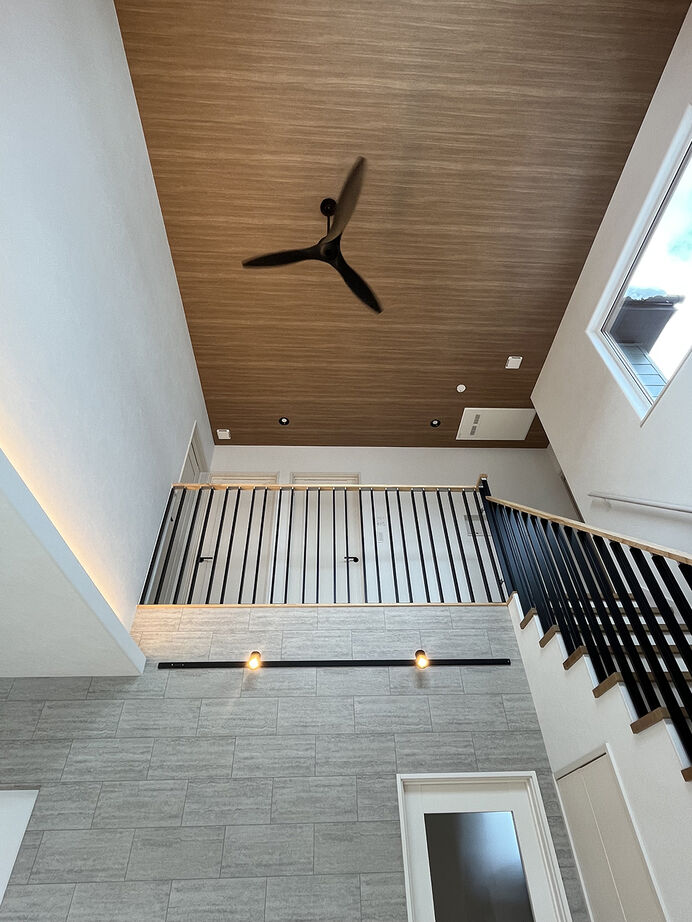 エクセルホーム福島〈会津＆中通りエリア〉 【2000万円台・約31坪／ZEH・W断熱】モノトーンコーディネートでホテルライクを叶えた住まいの建築実例画像7