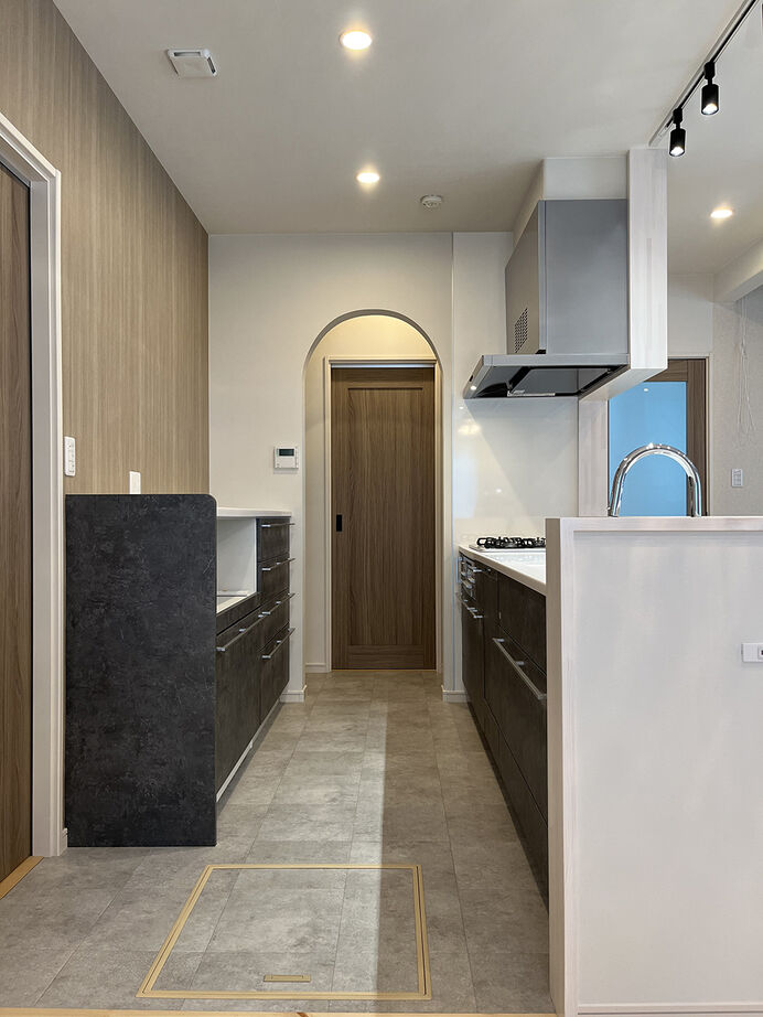 エクセルホーム福島〈会津＆中通りエリア〉 【約35坪／ZEH・W断熱】木の温もりに包まれた、家族が自然と集まるナチュラルな住まいの建築実例画像3