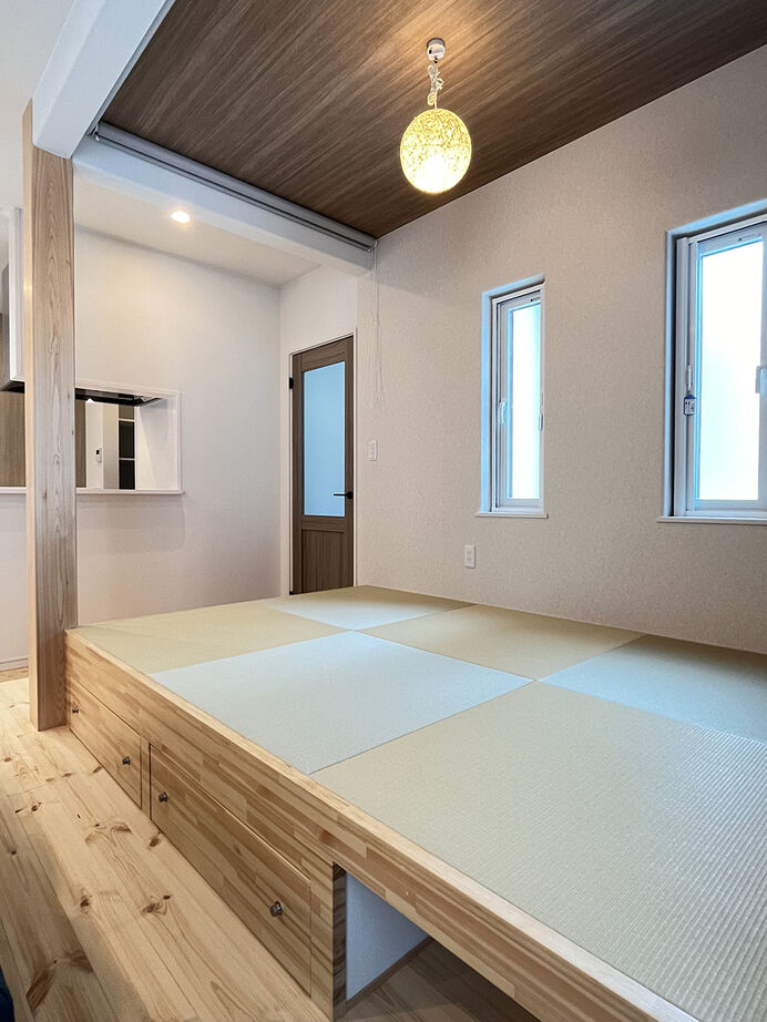 エクセルホーム福島〈会津＆中通りエリア〉 【約35坪／ZEH・W断熱】木の温もりに包まれた、家族が自然と集まるナチュラルな住まいの建築実例画像4