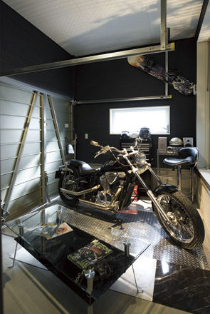 広島建設-セナリオハウス- 【1000万円台｜43坪｜間取り図有】念願のガレージ・大容量収納・子供に目が届く間取り。要望を全て叶えた家の建築実例画像4