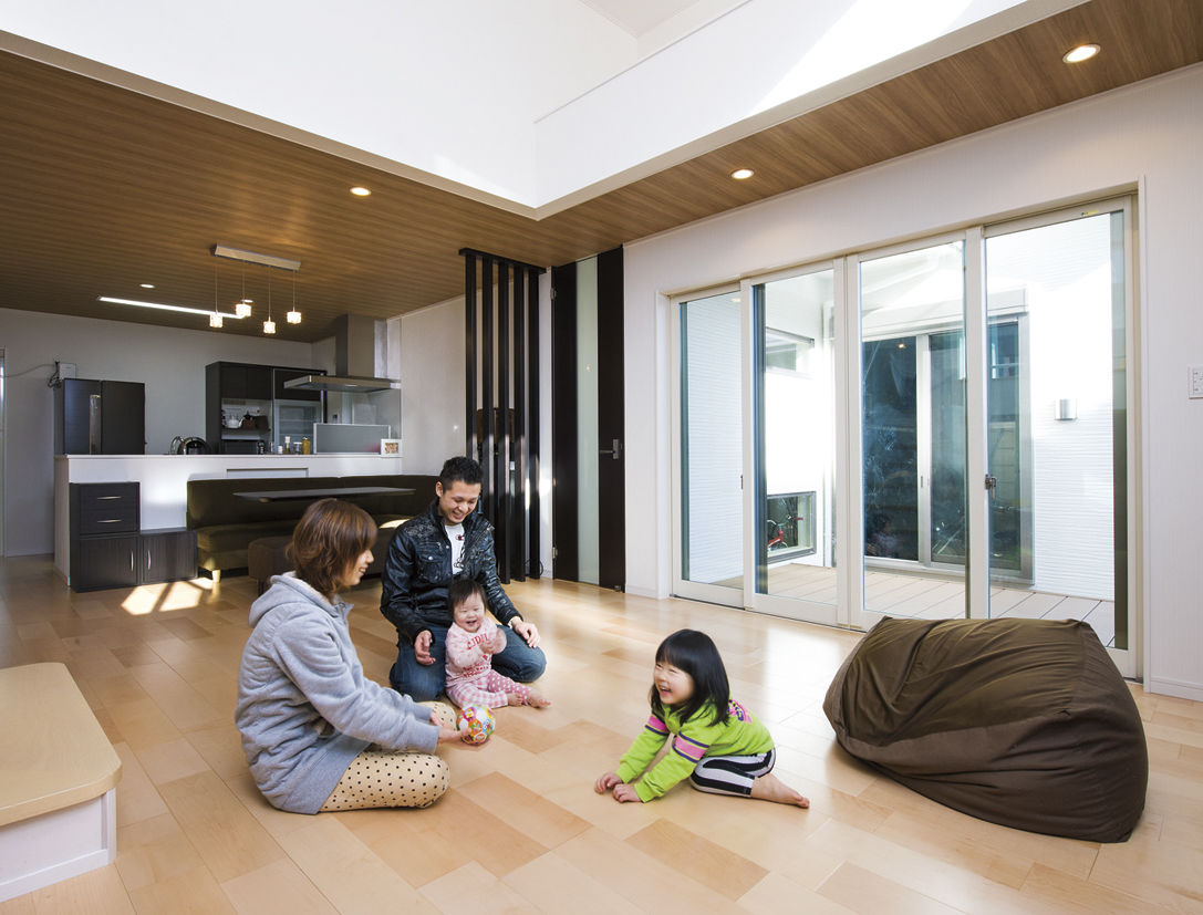 広島建設-セナリオハウス- 【1000万円台｜43坪｜間取り図有】念願のガレージ・大容量収納・子供に目が届く間取り。要望を全て叶えた家の建築実例画像6