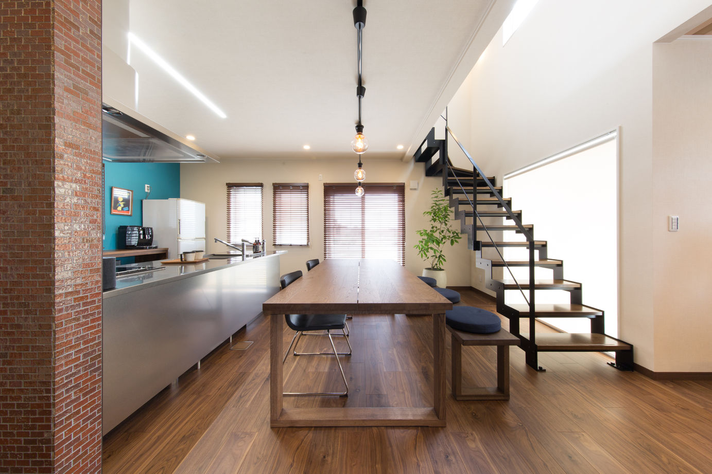 広島建設-セナリオハウス- 【2000万円台｜41坪｜間取り図有】ダイニングキッチンが主役。居心地の良い空間で人を温かくもてなす家の建築実例画像4