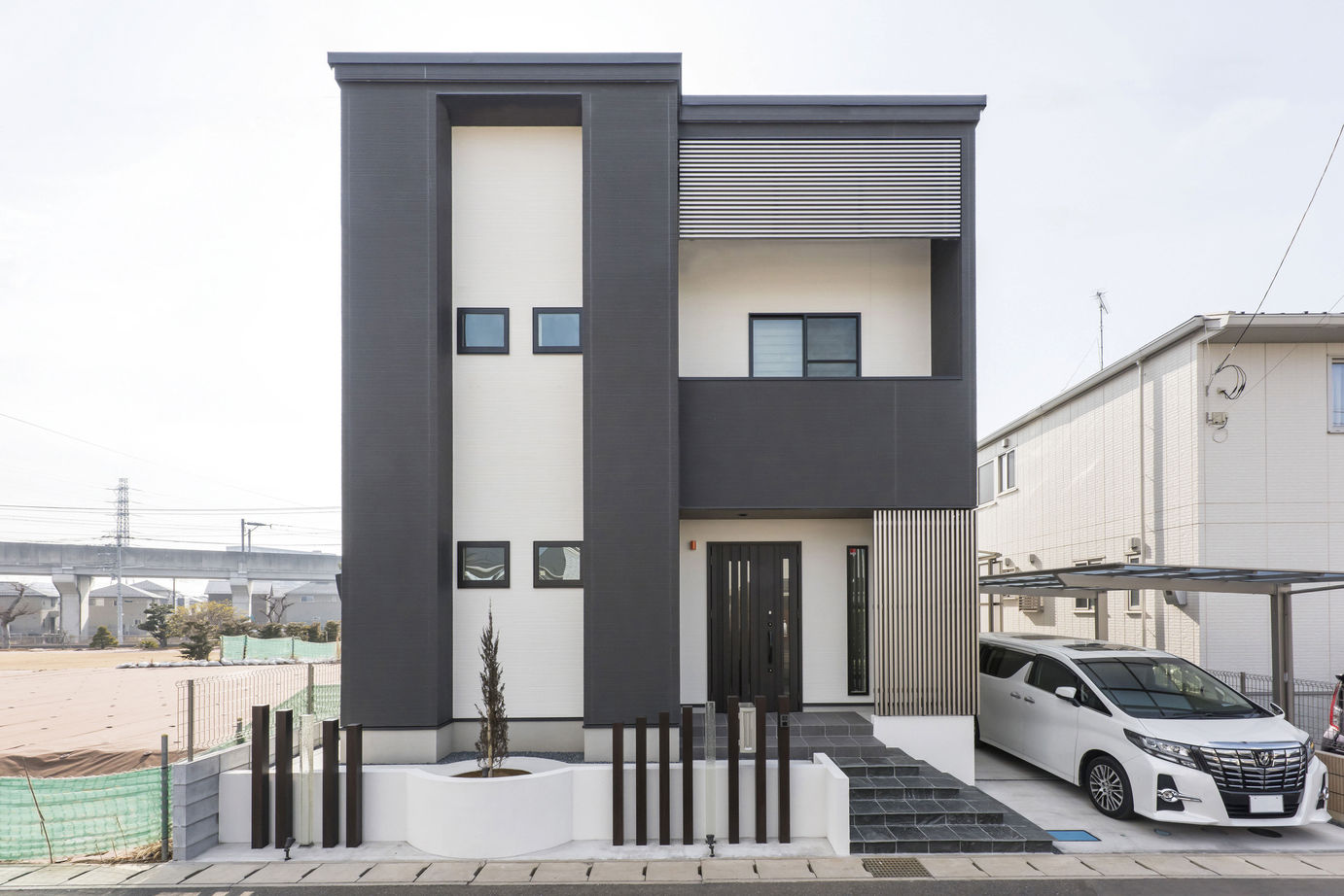 広島建設-セナリオハウス- 【3000万円台｜約47坪｜間取り図】忙しい毎日を癒す寛ぎのLDK。開放感と落ち着きを使い分ける機能的な家の建築実例画像3