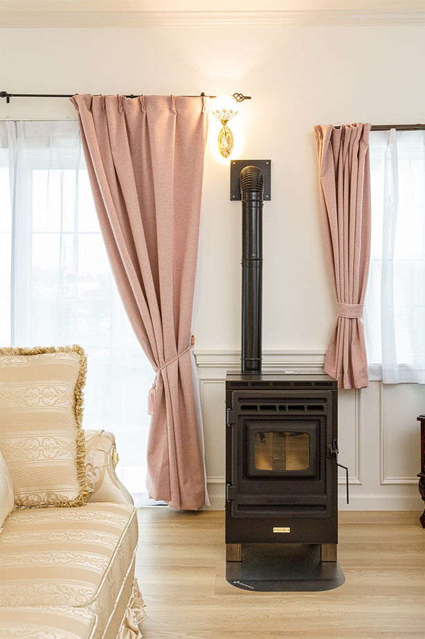 ノーザンハウス 【1985万円｜43.4坪｜間取り図有】重厚なジョージアン様式の住まいで、心豊かなセカンドライフをの建築実例画像4