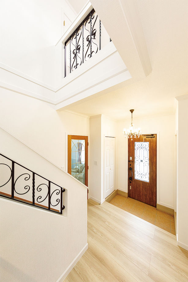 ノーザンハウス 【1985万円｜43.4坪｜間取り図有】重厚なジョージアン様式の住まいで、心豊かなセカンドライフをの建築実例画像7