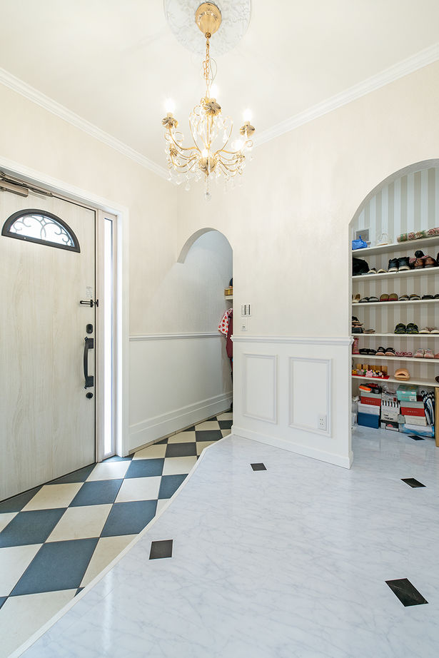 ノーザンハウス 【2815万円｜40.1坪｜間取り図有】真っ白な外壁とパノラマ塔屋が印象的なクイーンアンスタイルの家の建築実例画像9