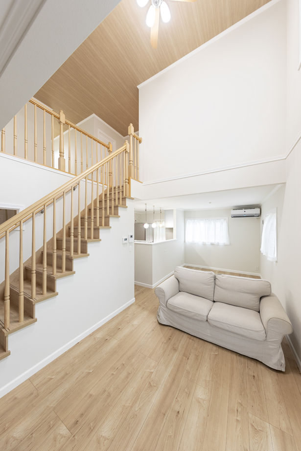 ノーザンハウス 【2180万円｜39坪｜間取り図有】テーマパークで見て、あこがれた「クイーンアン」のデザインを暮らしの中にの建築実例画像3