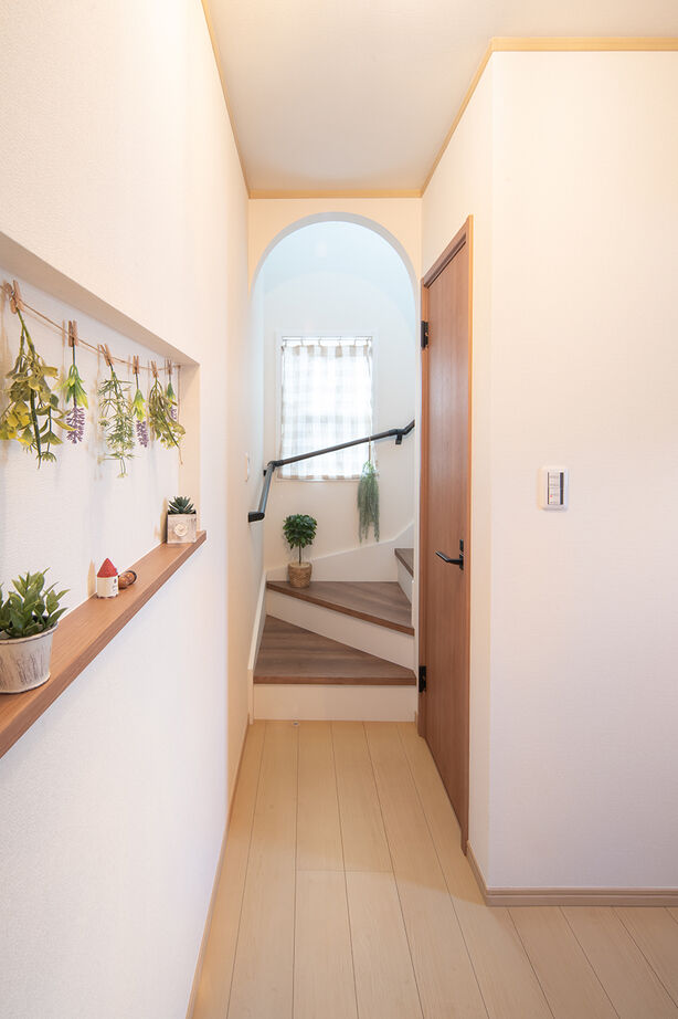 ノーザンハウス 【2022万円｜33.6坪｜長期優良住宅｜間取り図有】「好き」をぎゅっと詰めこんだ輸入住宅で充実した家時間をの建築実例画像7