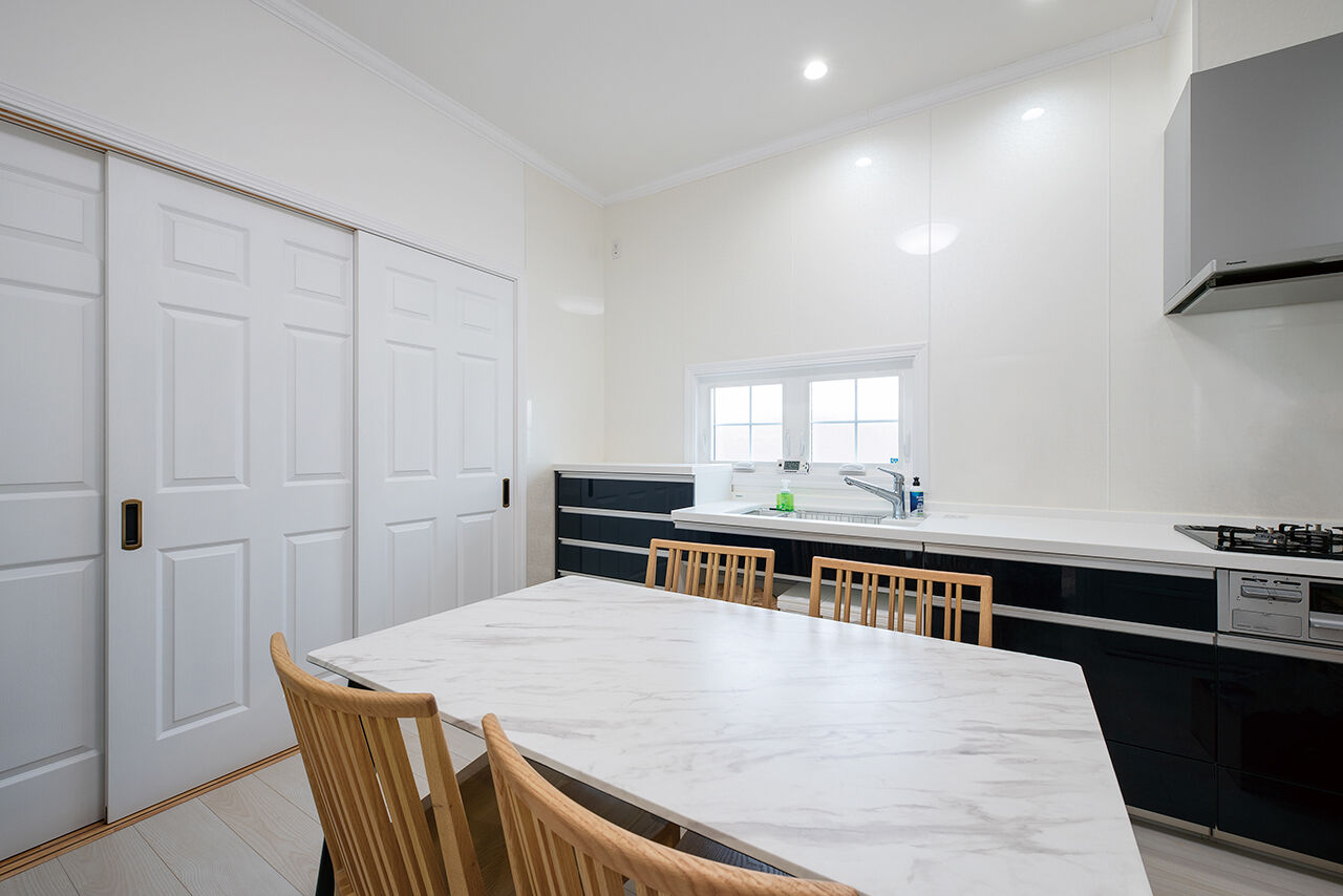 ノーザンハウス 【3900万円｜49.4坪｜間取り図有】幼い頃の憧れを形に。総レンガ仕上げの気品あふれる佇まいの建築実例画像6