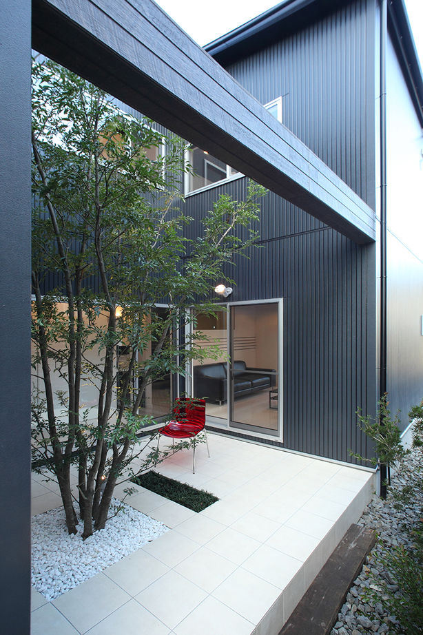 Ｉｍａｃｏｃｏ（イマココ） 【1000万円台/栗東市/中庭】壁画アーティストと建築デザイナーがコラボしたシンプルモダンな家の建築実例画像5