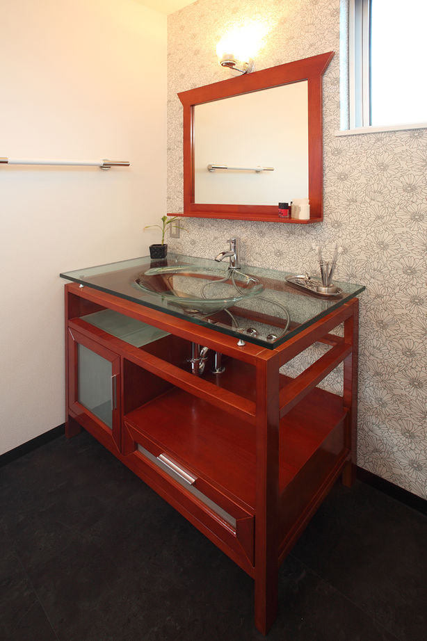 Ｉｍａｃｏｃｏ（イマココ） 【1000万円台/栗東市/中庭】壁画アーティストと建築デザイナーがコラボしたシンプルモダンな家の建築実例画像9