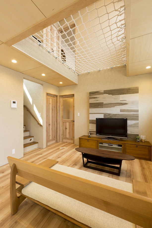 Ｉｍａｃｏｃｏ（イマココ） 【2000万円台/栗東市/吹抜け】子どもたちの感性を育む「巣箱」のような家。家事ラクの動線も快適の建築実例画像5