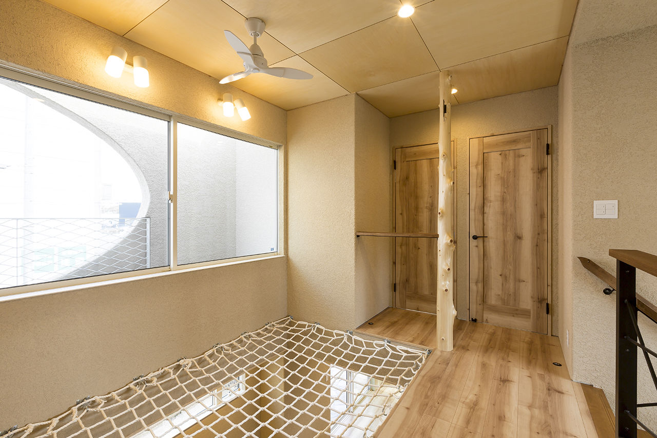 Ｉｍａｃｏｃｏ（イマココ） 【2000万円台/栗東市/吹抜け】子どもたちの感性を育む「巣箱」のような家。家事ラクの動線も快適の建築実例画像6