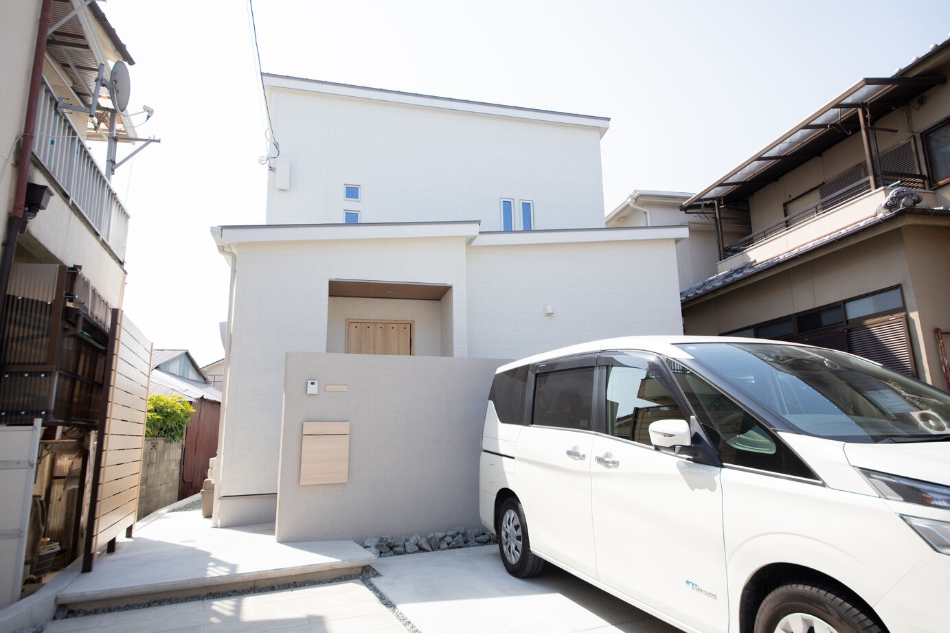 秀光ビルド 【1325万円/2階建て/北欧モダン】自然な木目が温もりを感じさせる、芝生の庭がある北欧モダンの住まいの建築実例画像6