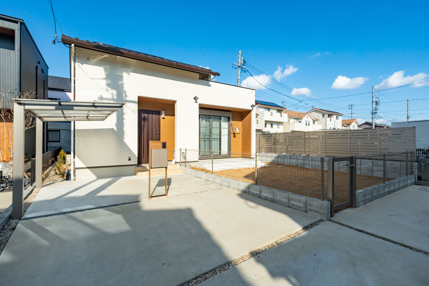 秀光ビルド 【2250万円/2階建て/土間収納/アイランドキッチン】高性能で収納力抜群、家族をつなぐ住まいの実現の建築実例画像1