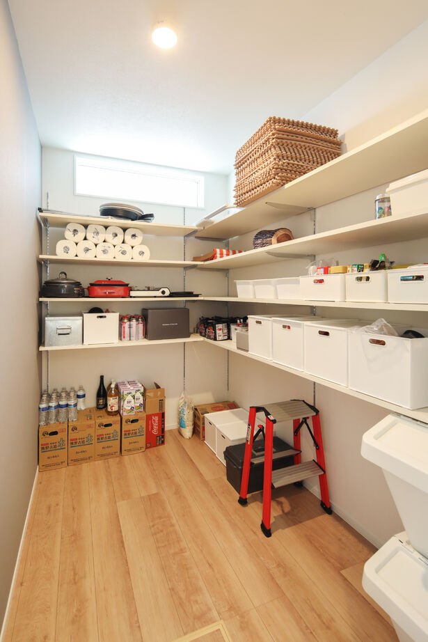 秀光ビルド 【ユニバーサルデザイン/ナチュラルウッド】シンプルでありながら機能性を重視したモダンなお家の建築実例画像5